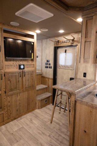 Living Quarter in IN8X19BB Infinity Edition Horse Trailer | Lakota Trailers