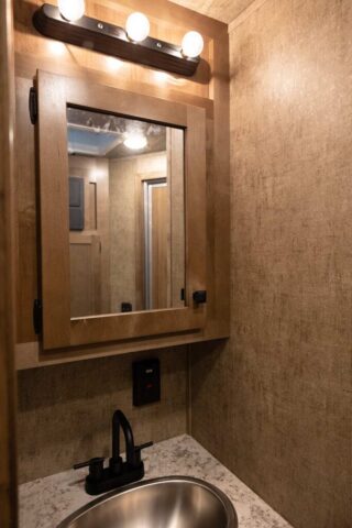 Bathroom Sink in LYX9SR Legacy Edition Horse Trailer | Lakota Trailers