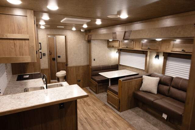 Living Quarters in LY8X17SFE Legacy Edition Horse Trailer | Lakota Trailers