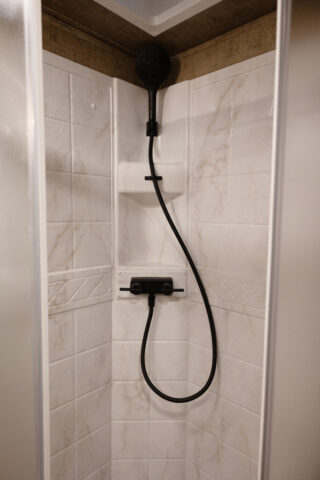Shower in LY8X17SFE Legacy Edition Horse Trailer | Lakota Trailers