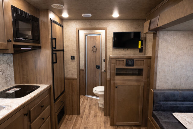 Living Quarters in LY8X13SR Legacy Edition Horse Trailer | Lakota Trailers