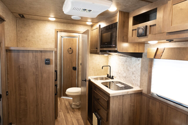 Living Quarters in LYX9RK Legacy Edition Horse Trailer | Lakota Trailers Living Quarters in LYX9RK Legacy Edition Horse Trailer | Lakota Trailers