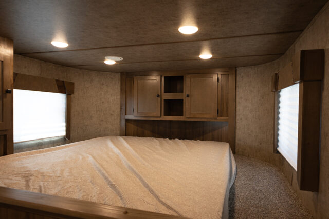 Bed in Gooseneck in LY8X15SR Legacy Edition Horse Trailer | Lakota Trailers